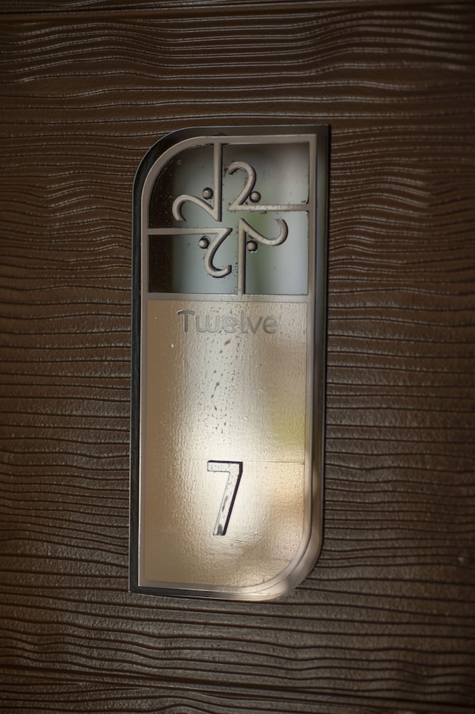 HOTEL TWELVE by Aycon photo2