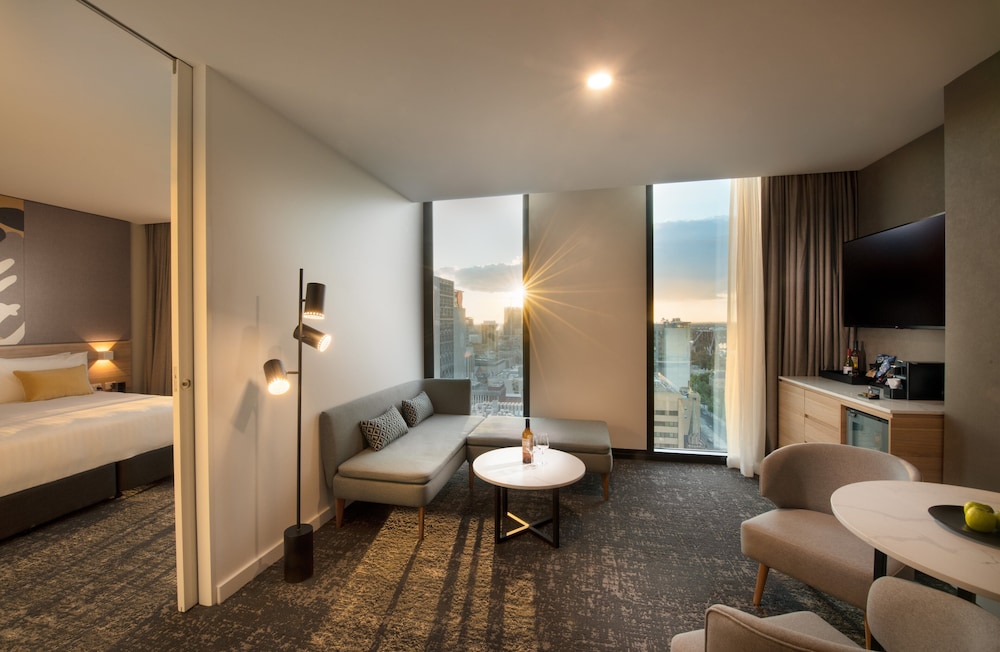 Crowne Plaza Adelaide 48/81