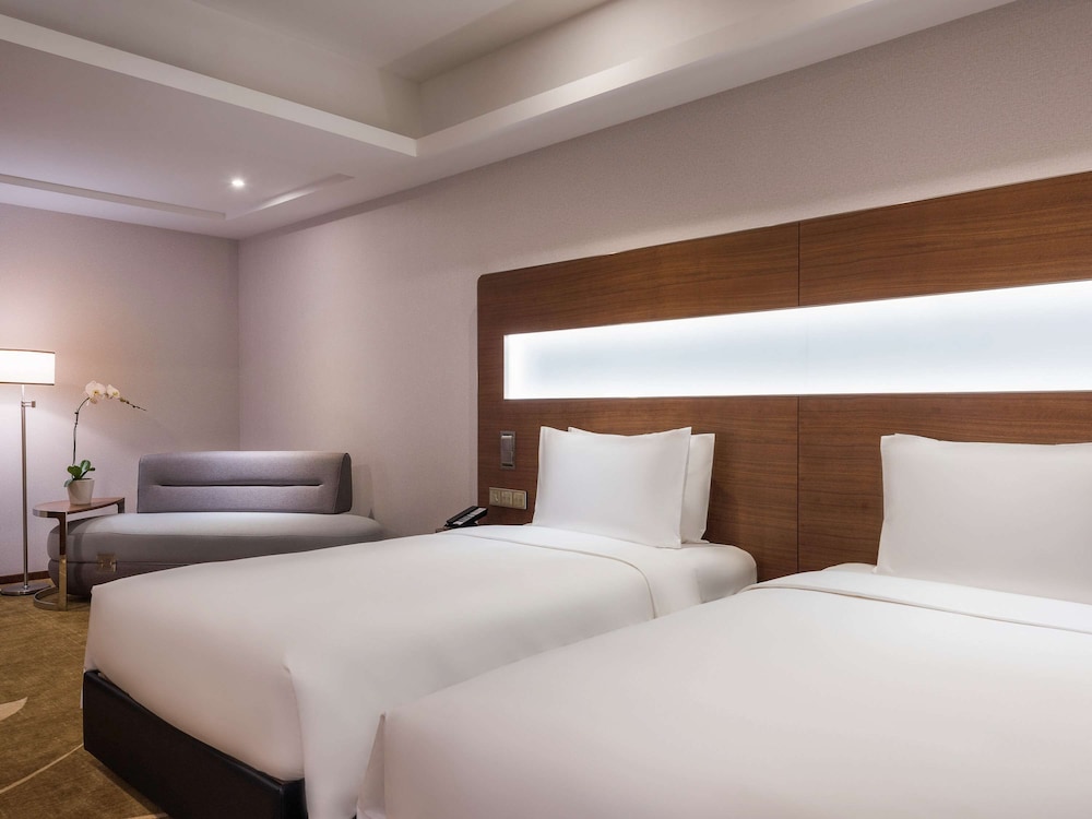 Novotel Shanghai Hongqiao 21/59