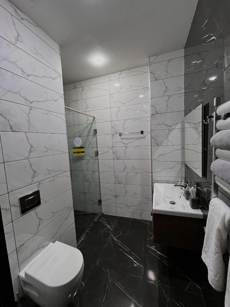 Hillmond Hotel Baku 58/61