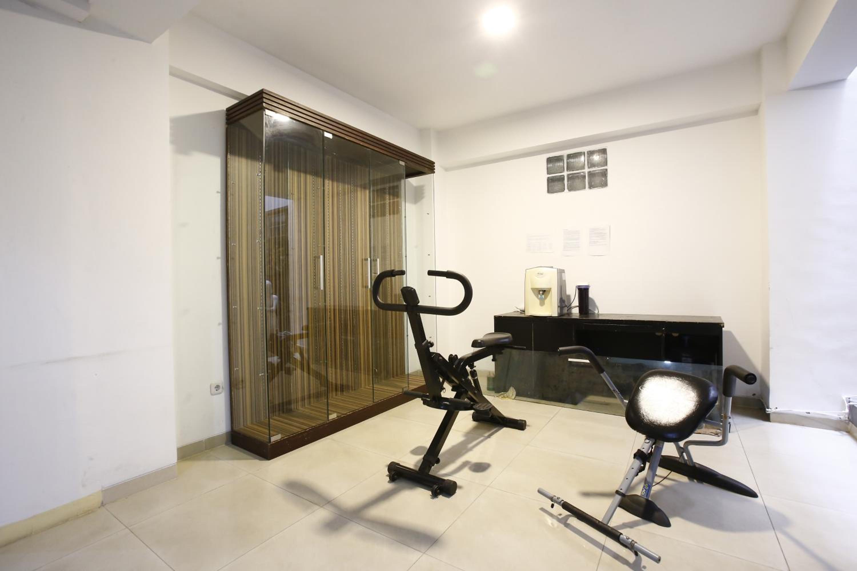 REDDOORZ NEAR CILANDAK TOWN SQUARE 30/40