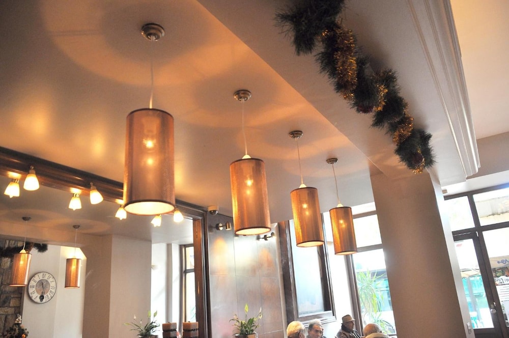 ATHENS CITY HOTEL 47/51