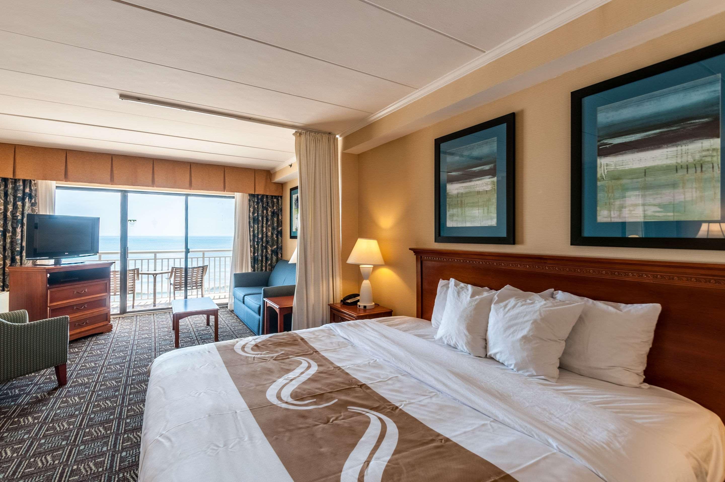 UPGRADE, EFFICIENCY, SUITE, 1 KING AND 2 QUEEN BEDS