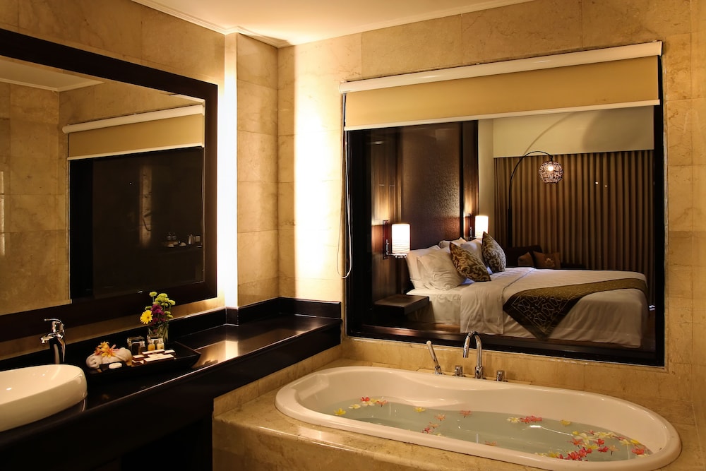The Singhasari Resort 46/77