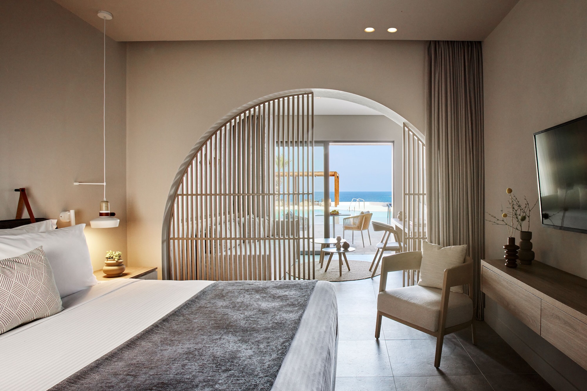 Junior Suite, Queen Bed, Sea View, Shared Pool, 2 Sofa