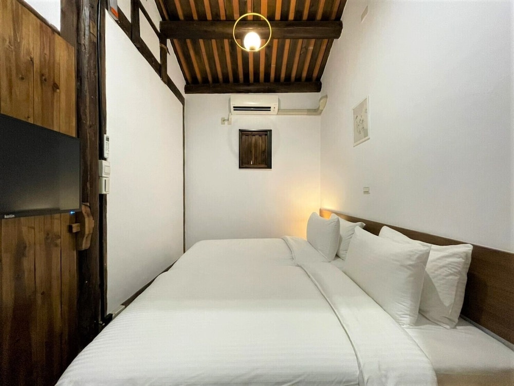 Guning Xiexinyuan Historical Inn 14/48