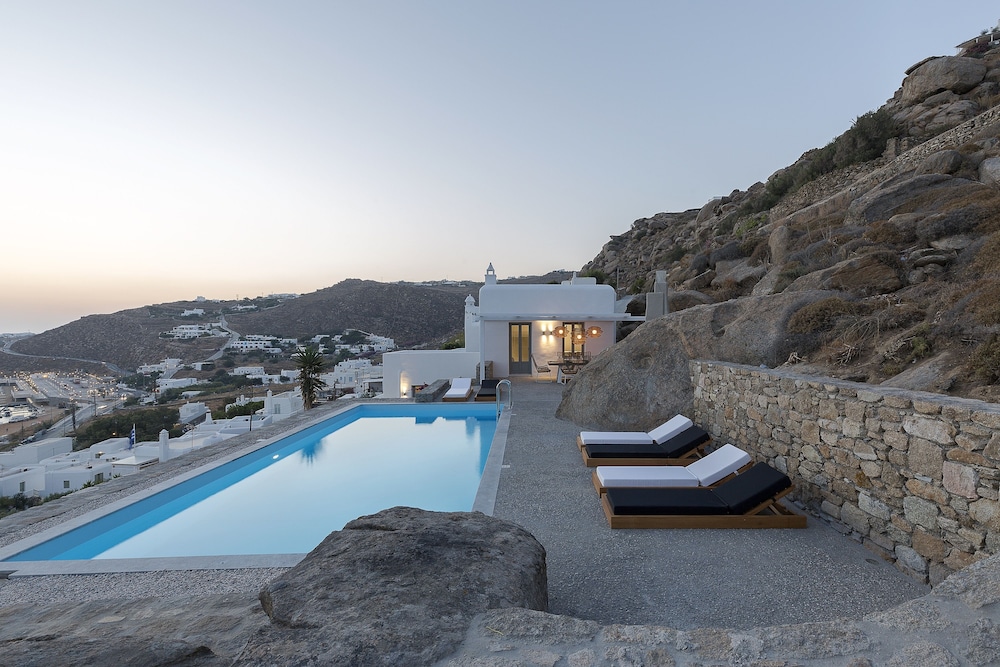 Sea Line Villas Adults Only 22/27