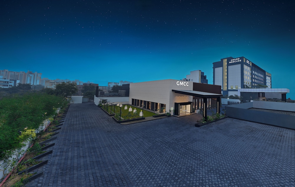 Grand Mercure Agra 45/50