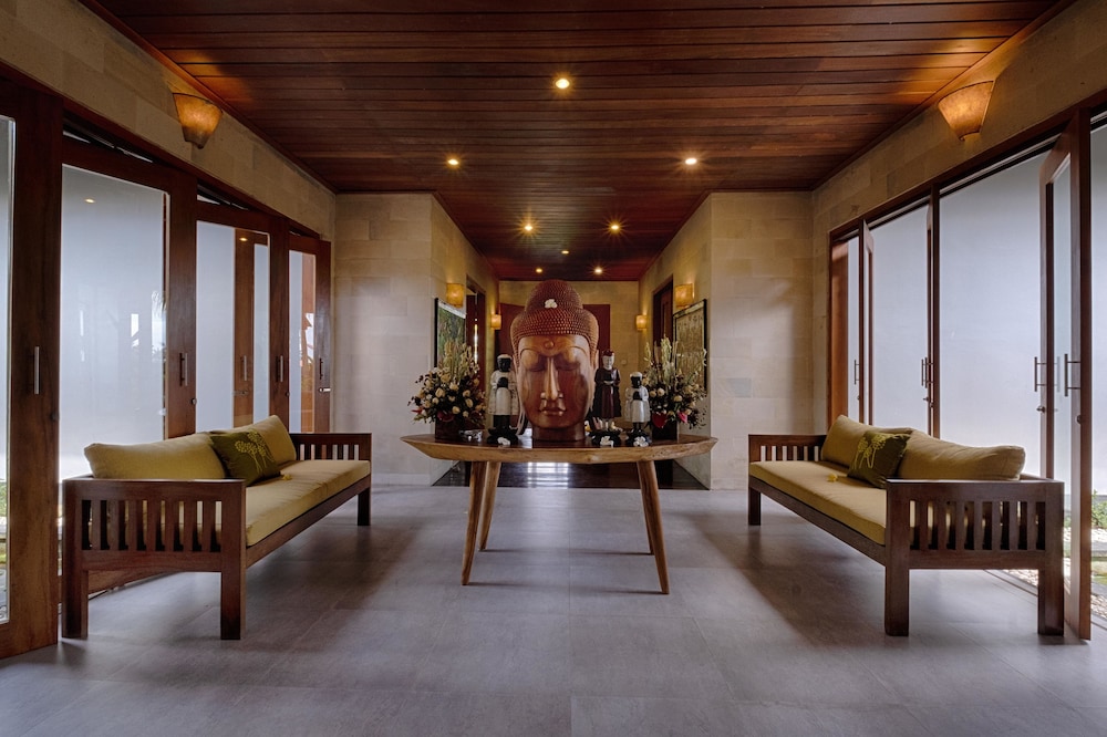 Kutus Kutus Ketewel Villa 26/34