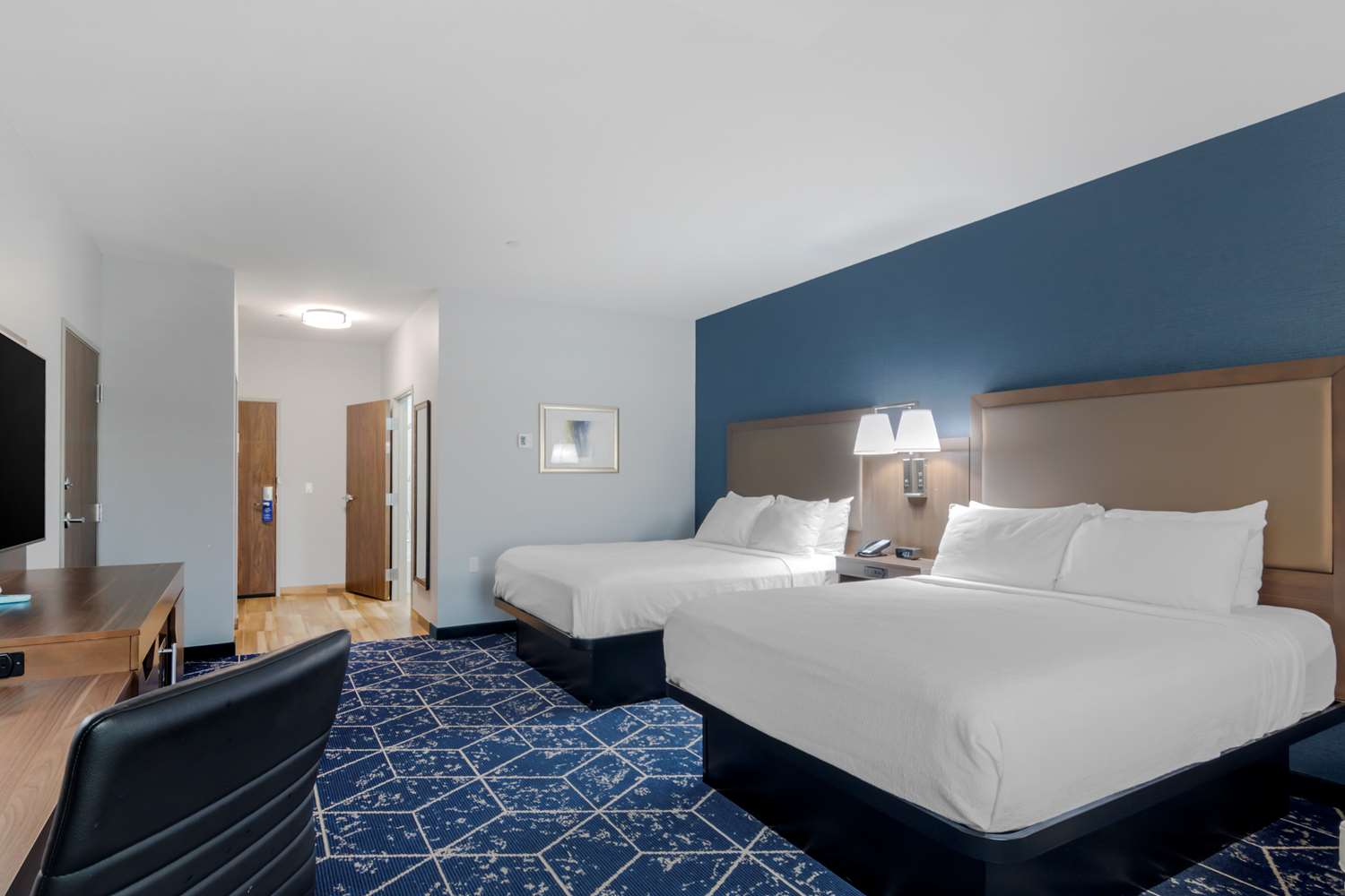 Room, 2 Queen Beds, Best Western Plus St Louis Airport Hotelbest Western Plus St Louis Airport Hotel 2/9