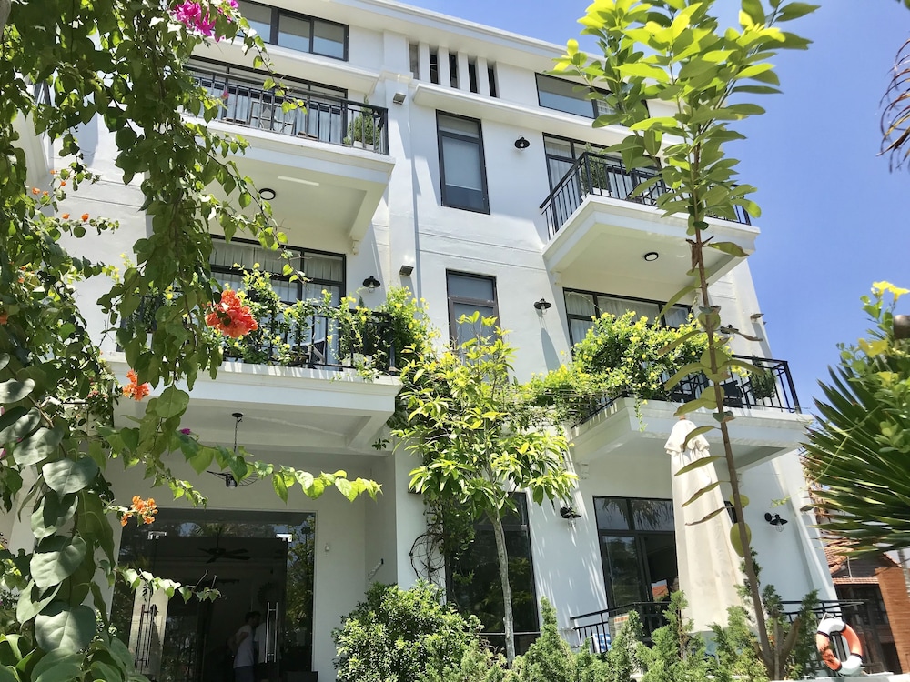 Santa Villa Hoi An 4/72