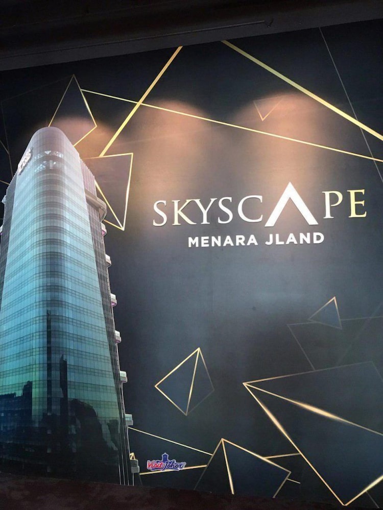 Sunday- Johor Bahru Near Mid Valley Southkey Formally Lace Boutique 32/69