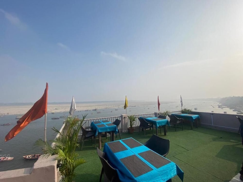 Sita Guest House 48/49