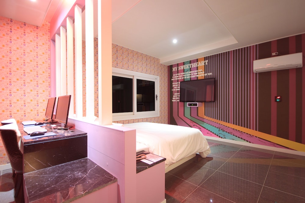 Star Motel 21/39
