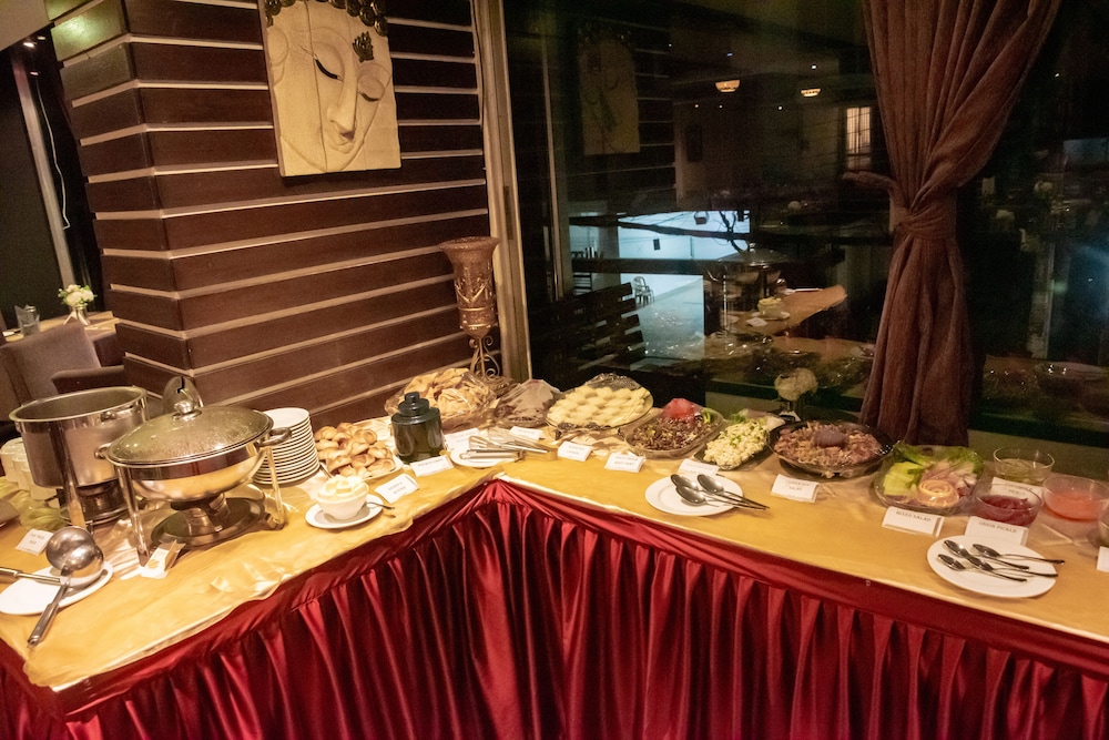 GRAND ORIENTAL HOTEL 60/60