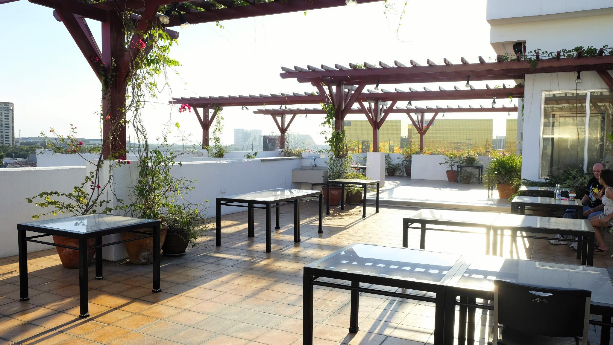 Zen Rooms Ninoy Aquino Airport 7/19