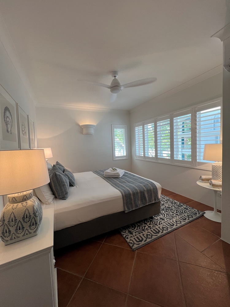 Beachview Apartments at Villa Paradiso 10/50