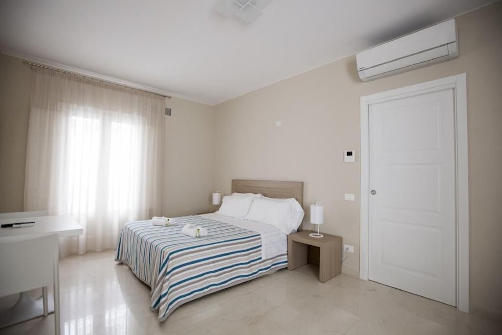 CLASSIC, DOUBLE OR TWIN BED