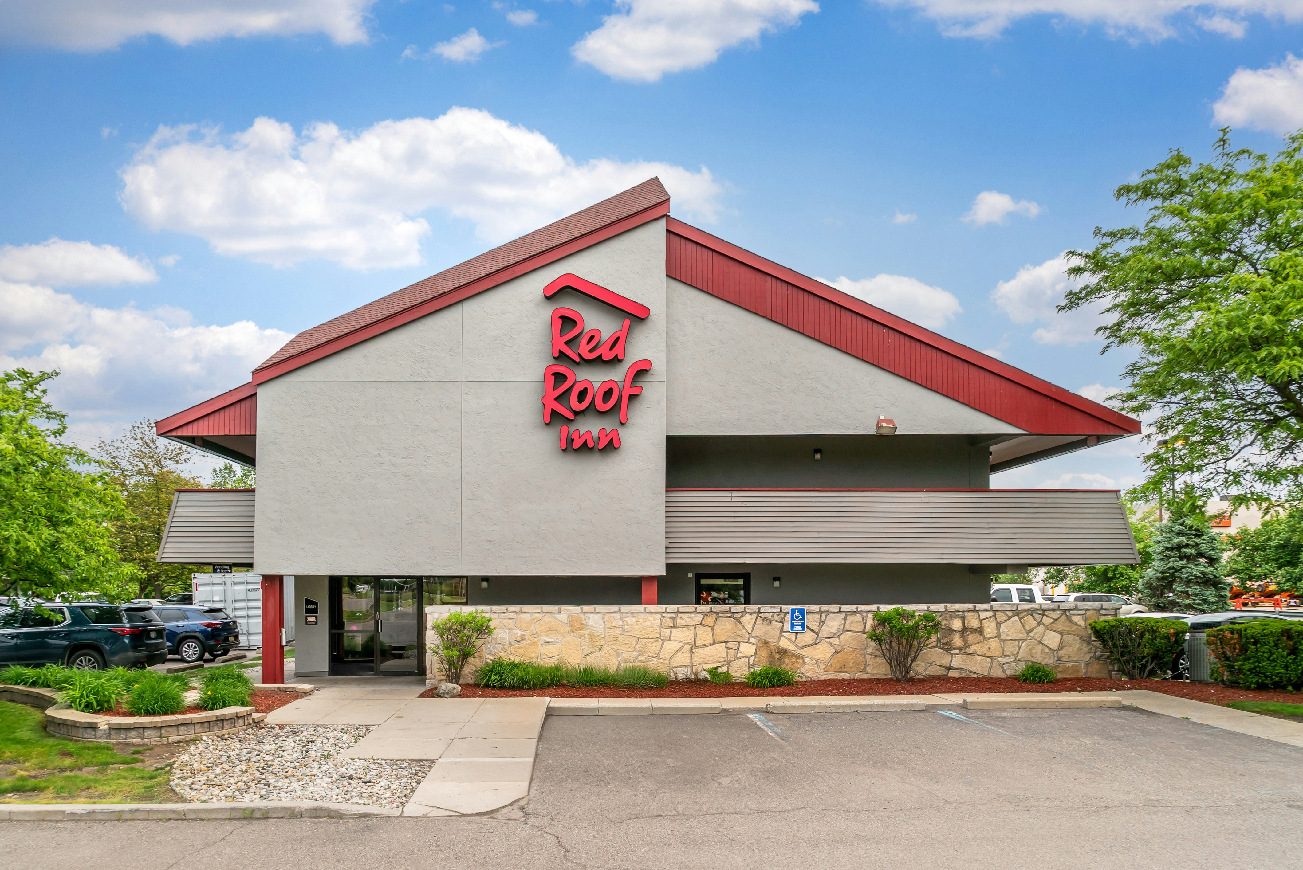 Red Roof Inn Detroit Metro Airport - Taylor 5/29
