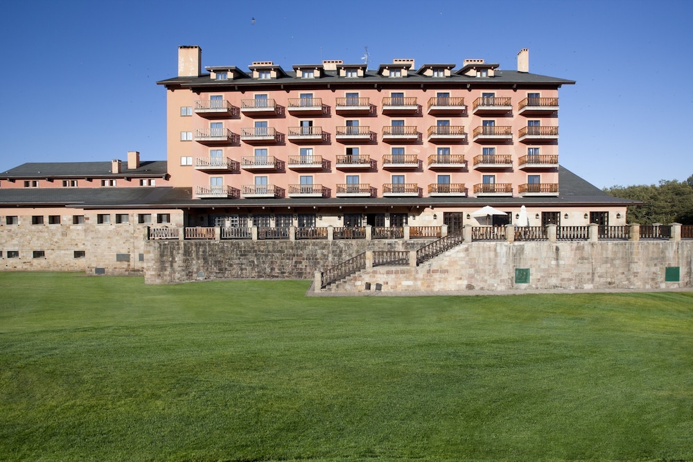 Parador De Cervera De Pisuerga 67/69