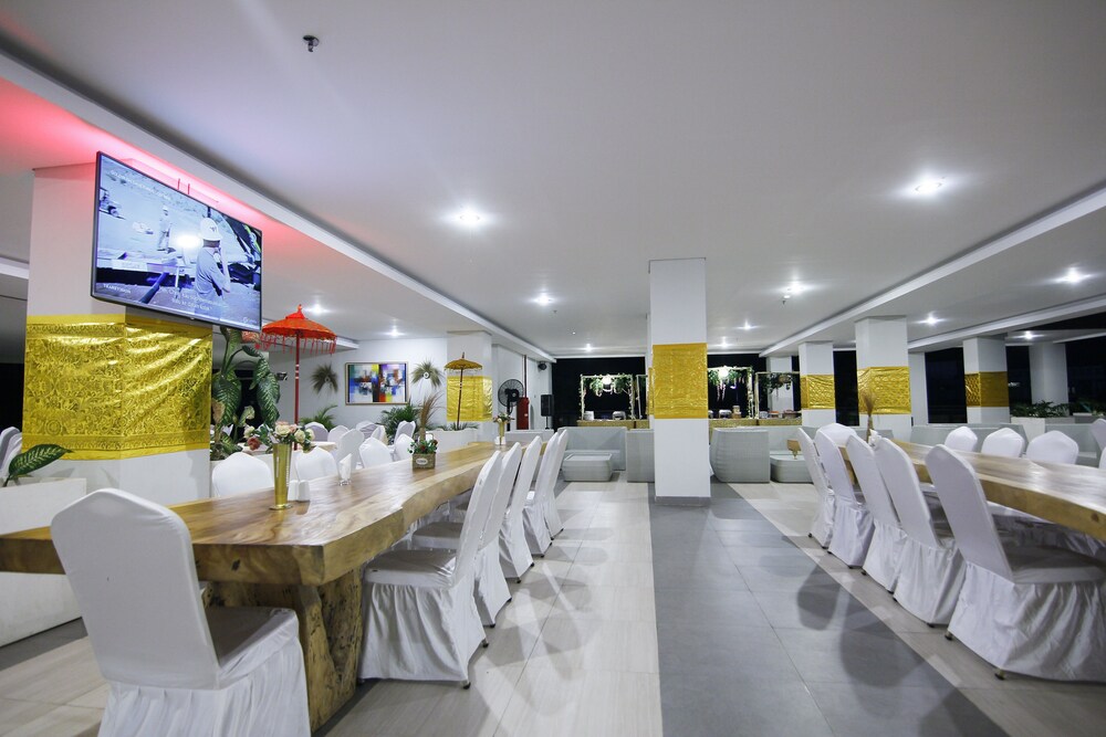 Raja Hotel Kuta Mandalika Resort & Convention 43/64