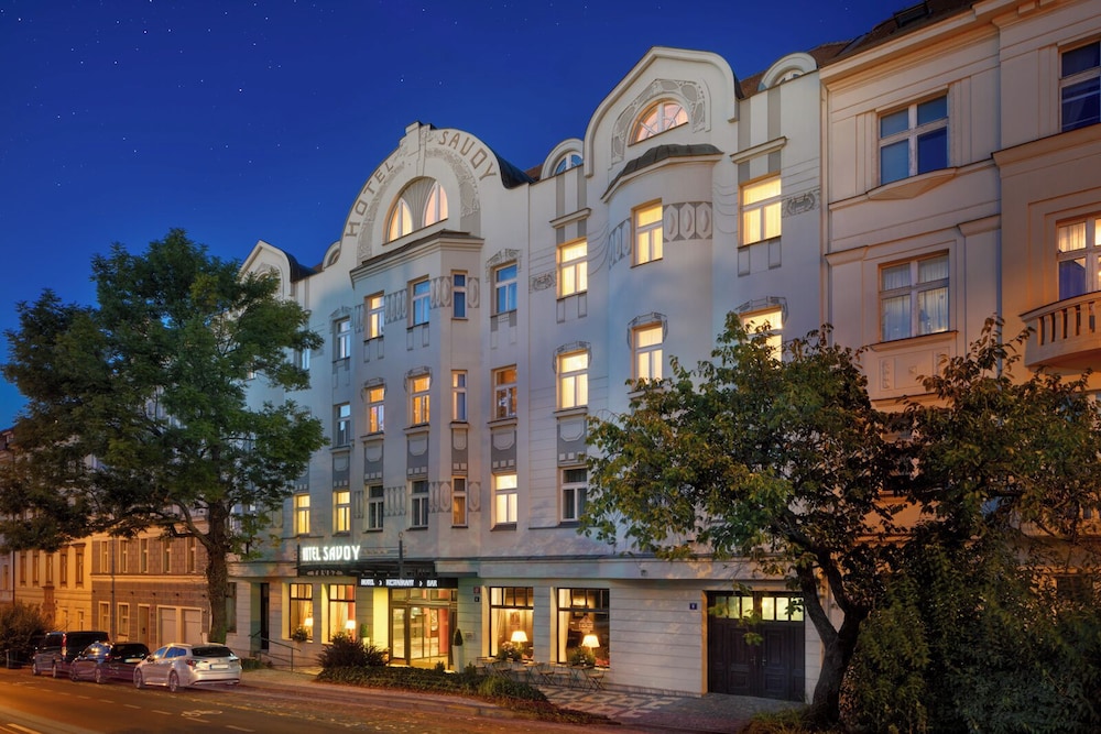 Savoy Hotel Prague 5/82