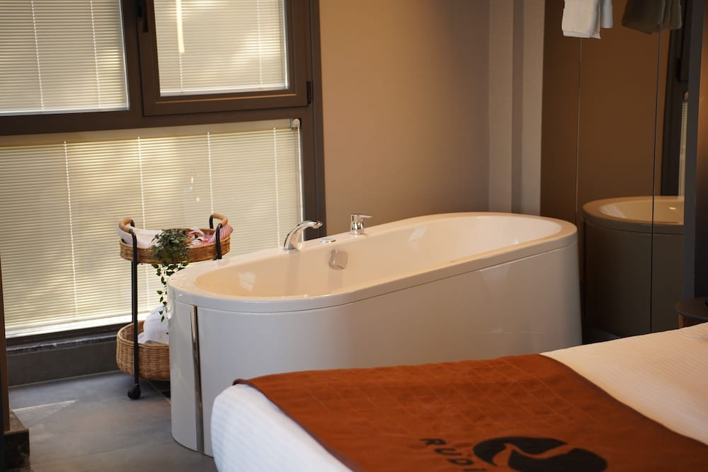 Rudis Otel 48/50