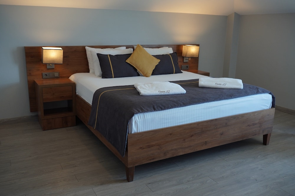 Room 23 Boutique Hotel 8/50