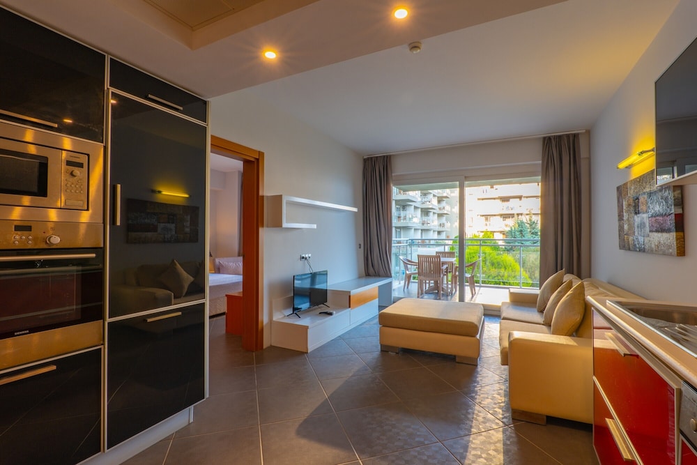 Karya Family Resort 30/88