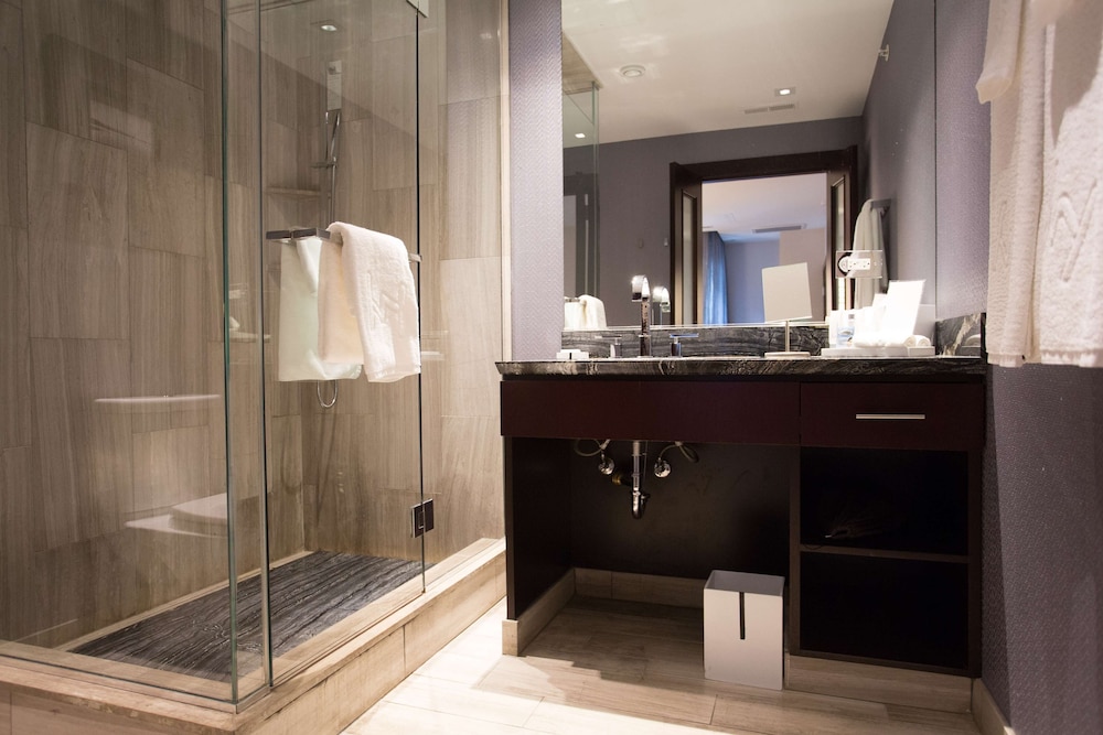 Ivy Boutique Hotel 1/47