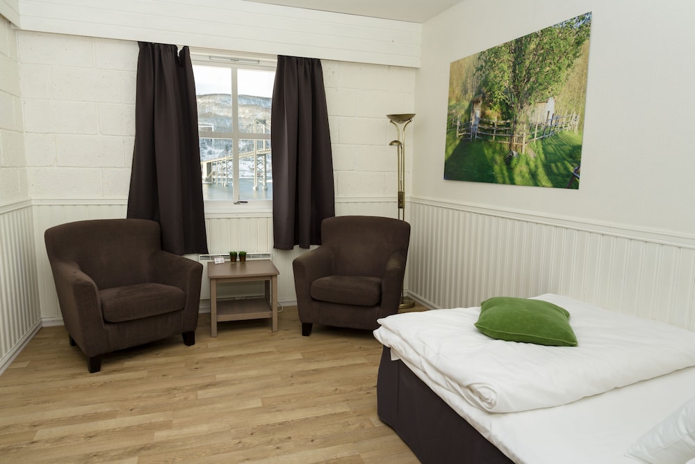 Tjeldsundbrua Hotel 36/50