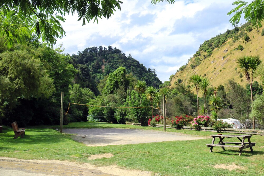 RIVER VALLEY 33/50