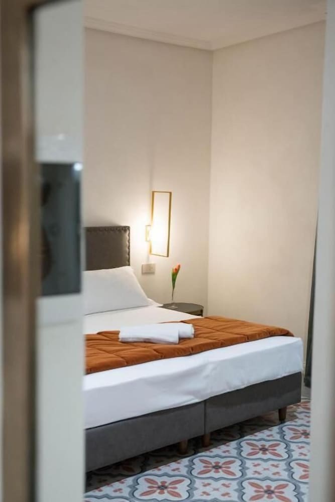 SUPERIOR, DOUBLE BED