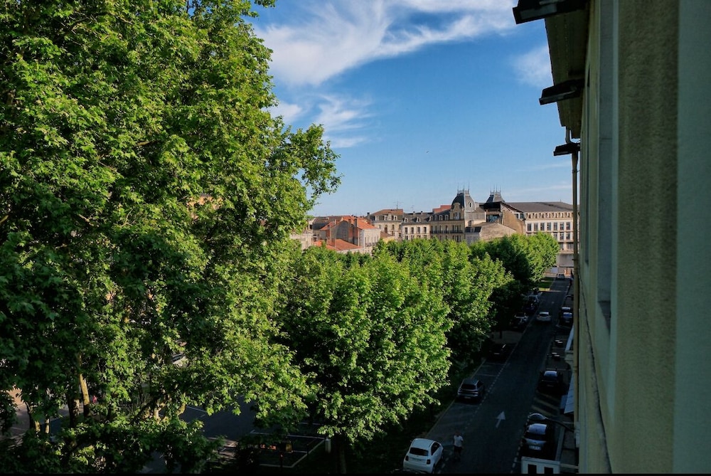 Hotel & Spa Le Gambetta Centre-ville Bergerac 46/50