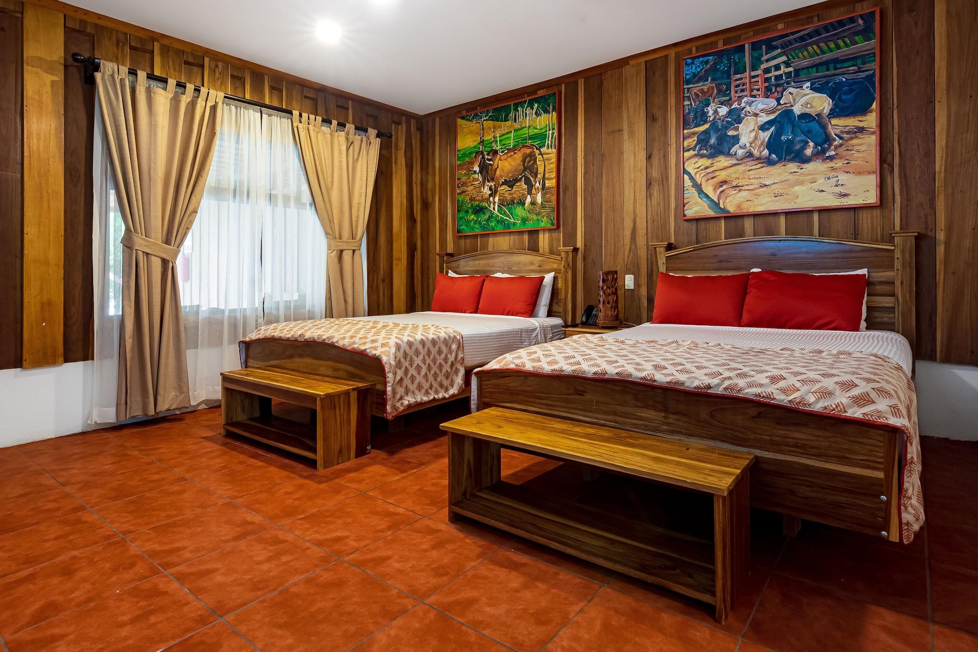 Superior, Suite, Garden View