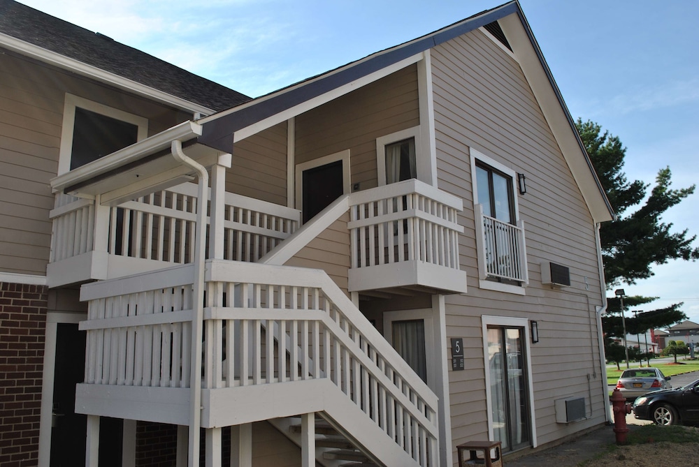 Best Western Fishkill Inn and Suites 3/53