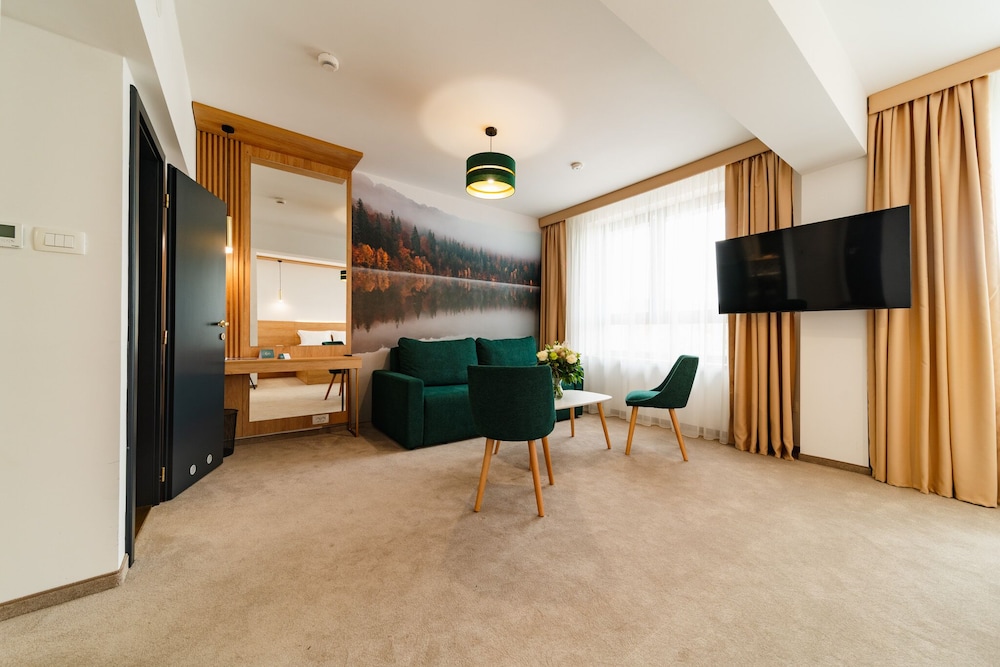 Tarnava Hotel Kukullo 25/50