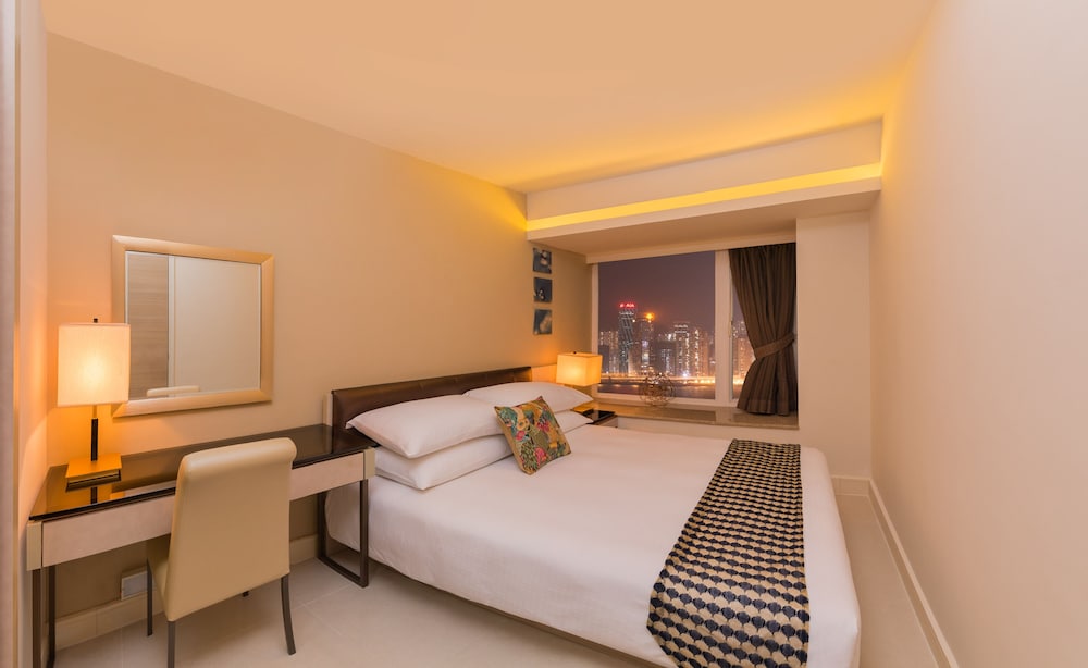 Kowloon Harbourfront Hotel 12/48