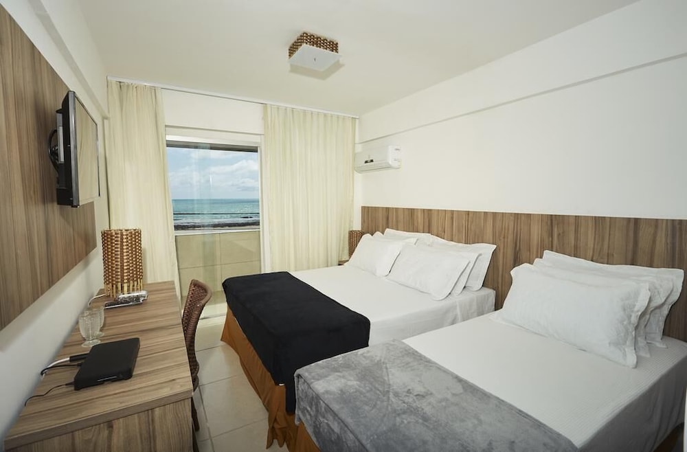 Brisa do Mar Beach Hotel 8/50
