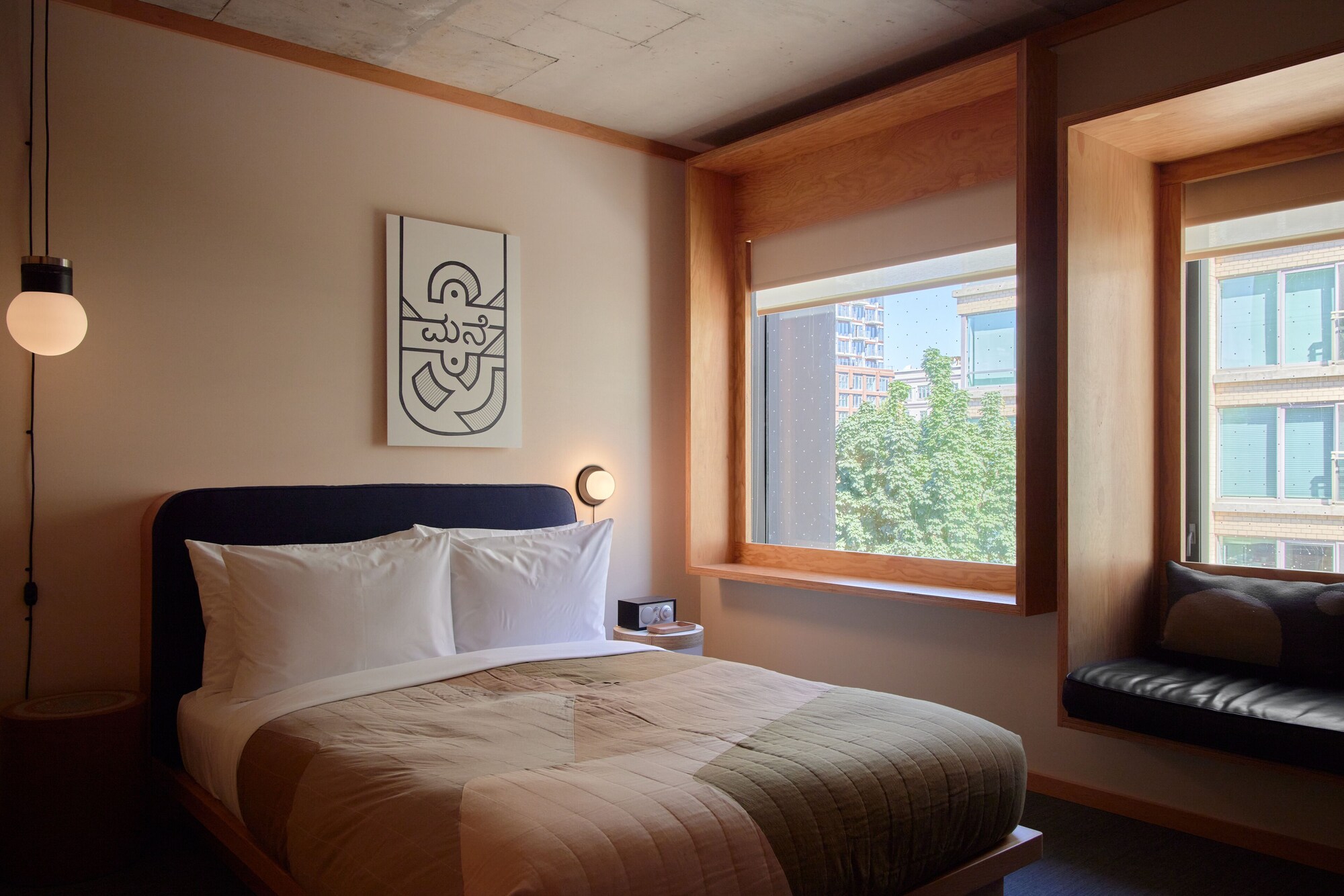 ROOM, SMALL