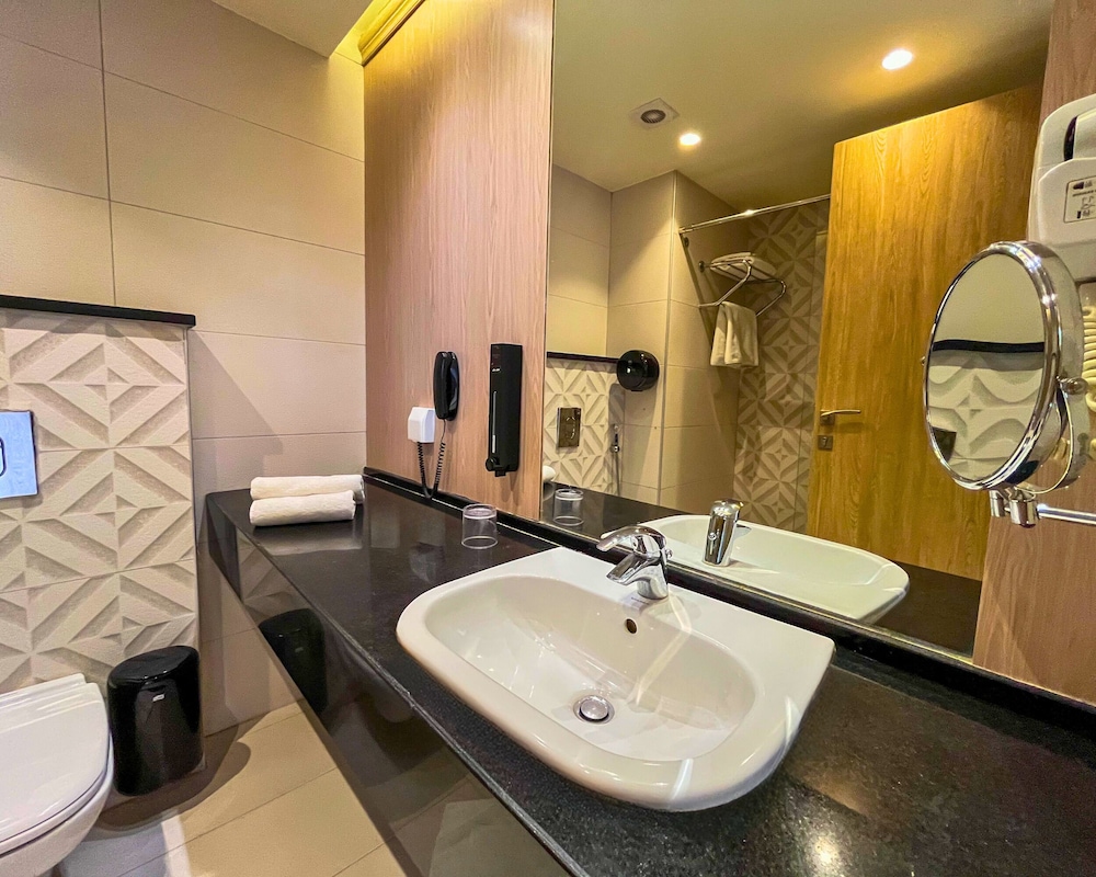 La Casa Hotel Amman 49/50