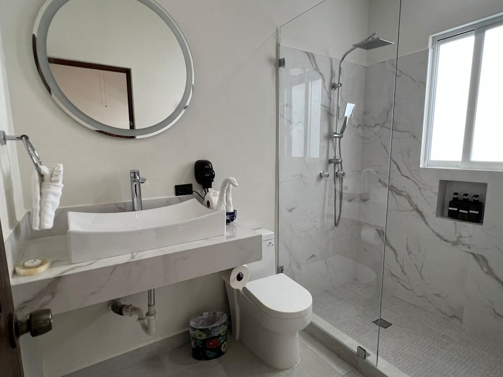 El Encanto Inn Hotel Spa And Suites 39/43