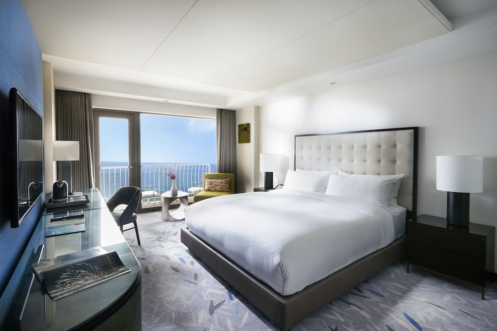 DELUXE, DOUBLE BED, OCEAN VIEW, MAIN BUILDING