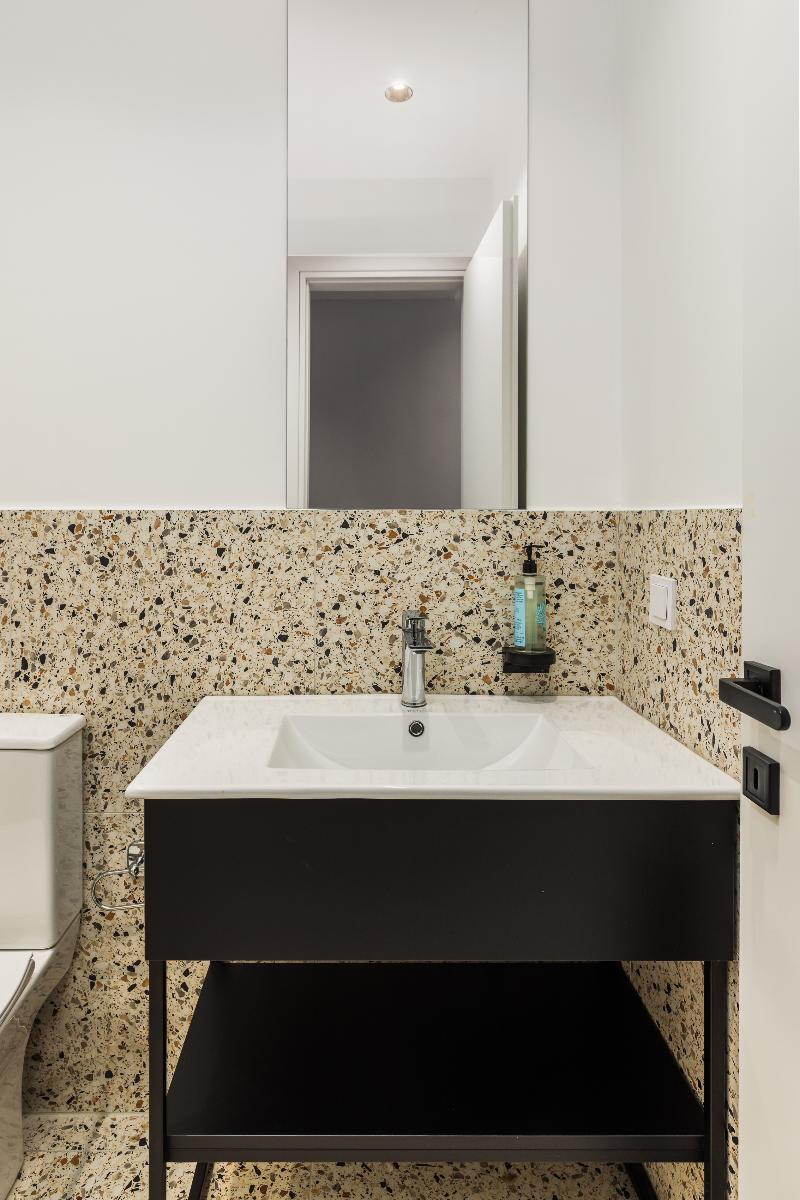 Soho Residence by halu! 20/20