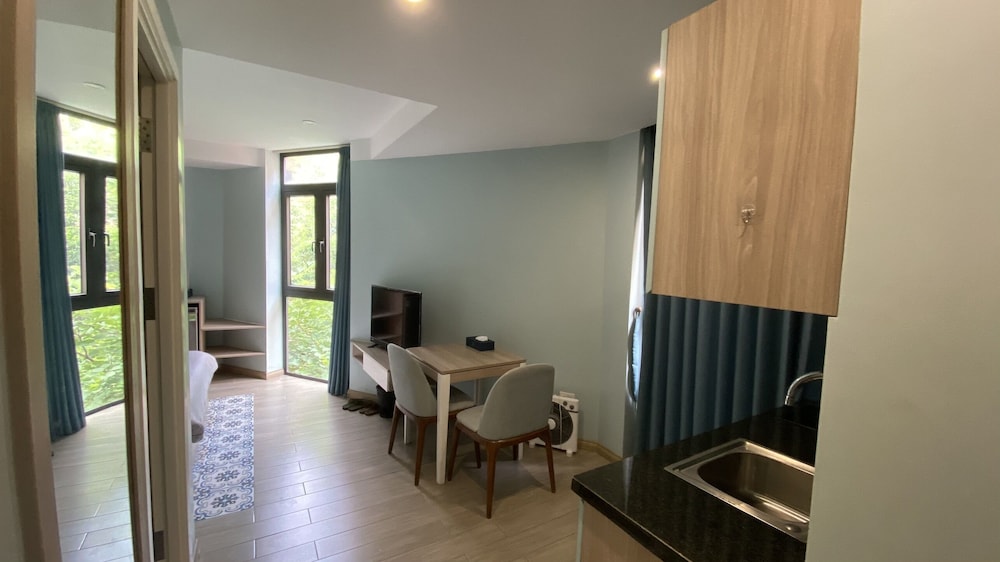 Soleil Apartment 12/29