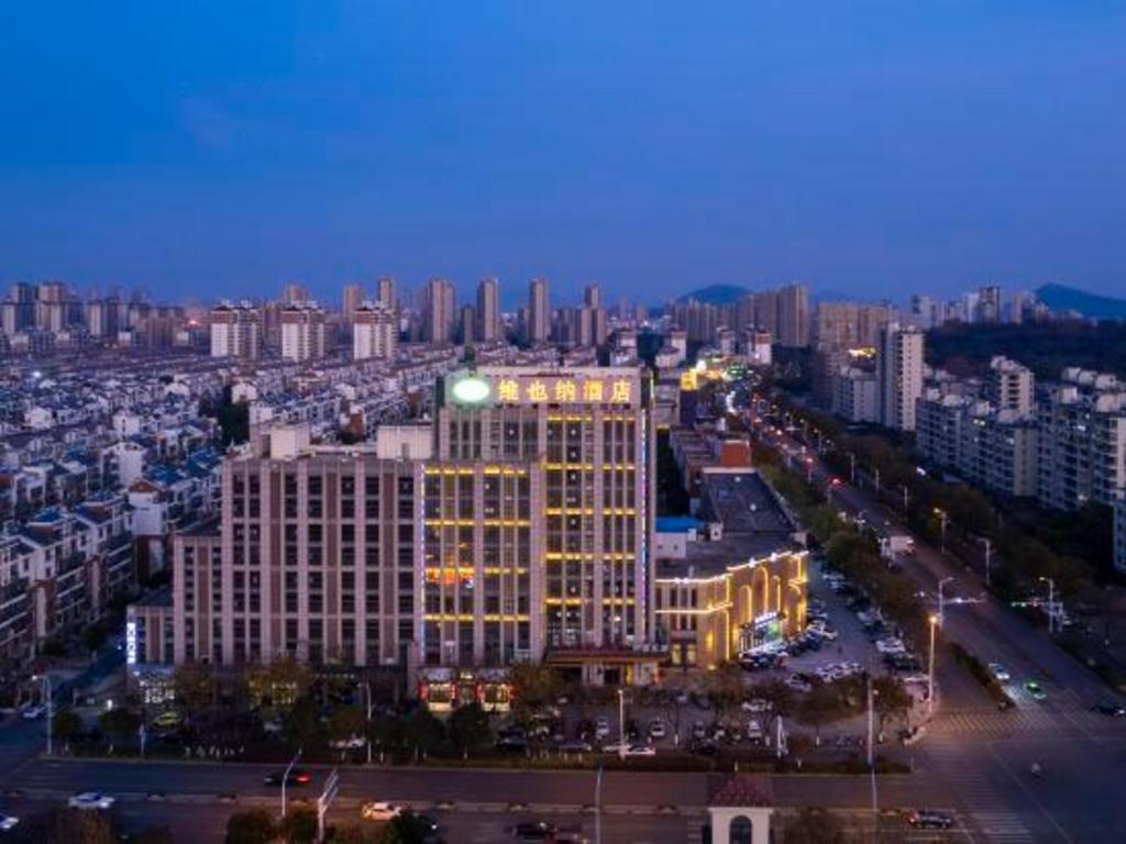 Vienna Hotel (Chaohu Lijing International) 3/40