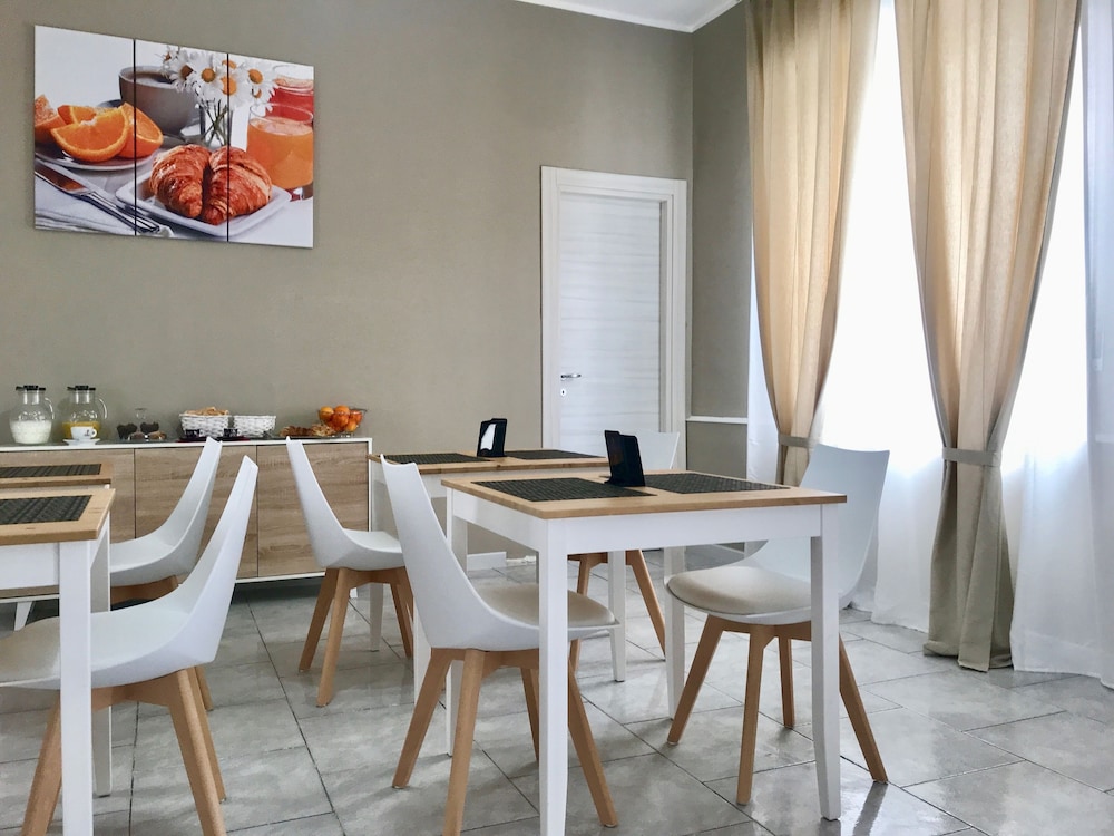 Villa Paestum 18/25
