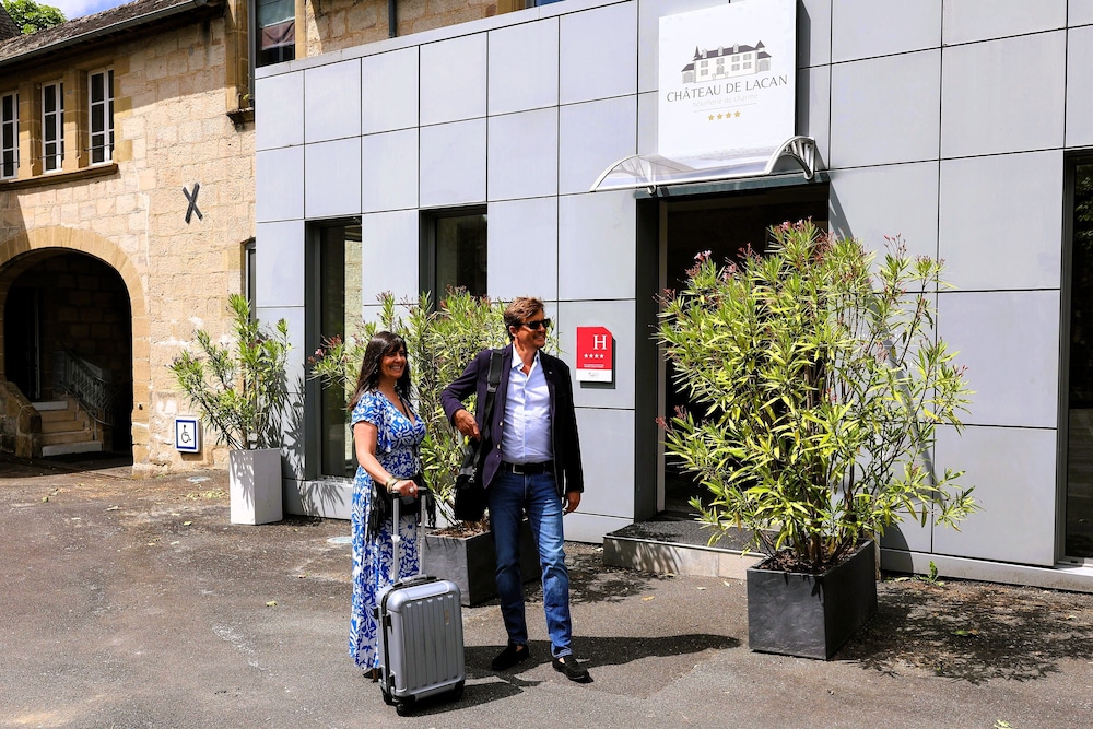 Chateau Lacan Hotel 40/50