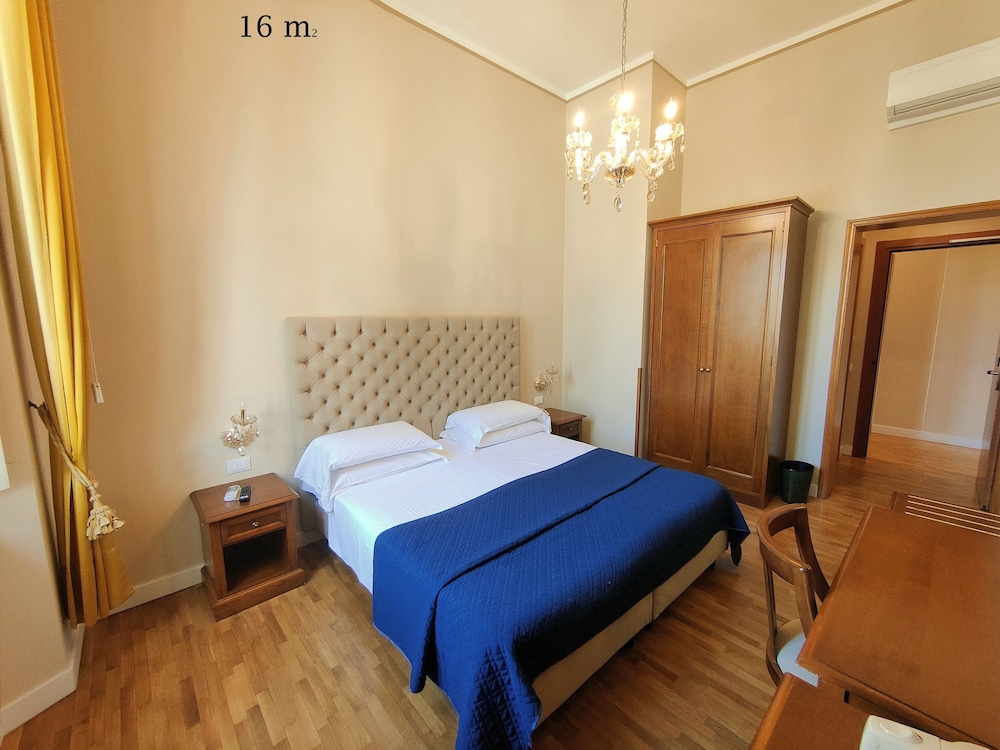 Hotel Europa 25/64