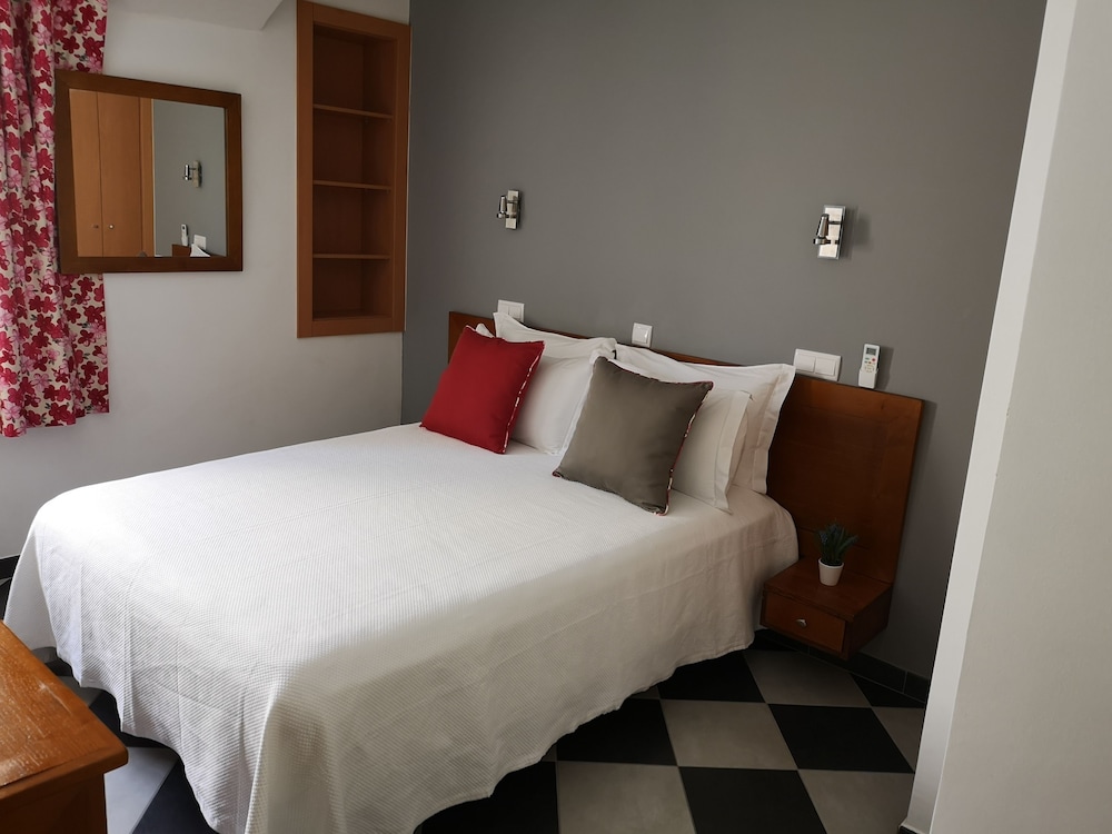 ECONOMY, DOUBLE BED